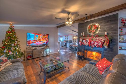 215 Turkey Ridge Dr, Murphy, NC, 28906-6181 | Card Image