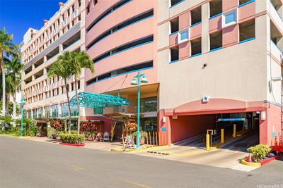 3404 - 801 S King Street, Home with 2 bedrooms, 2 bathrooms and 2 parking in Honolulu HI | Image 2