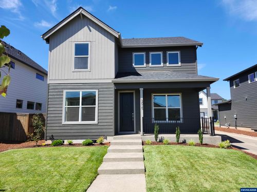 3015 Olympic St, Woodburn, OR, 97071-7770 | Card Image