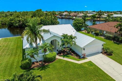 2032 Se 21st Ln, Cape Coral, FL, 33990-4746 | Card Image