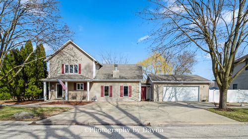 331 E Water St, Kankakee, IL, 60901-5035 | Card Image