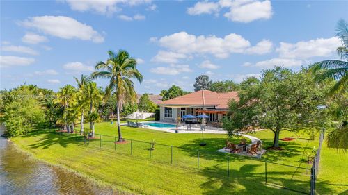 13003 Sw 41st St, Davie, FL, 33330-4717 | Card Image