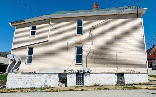 59 W Walnut St, Home with 0 bedrooms, 0 bathrooms and 4 parking in Washington PA | Image 4