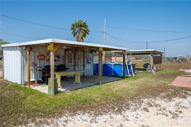 326 E 10 Th St, House other with 1 bedrooms, 2 bathrooms and null parking in Rockport TX | Image 26