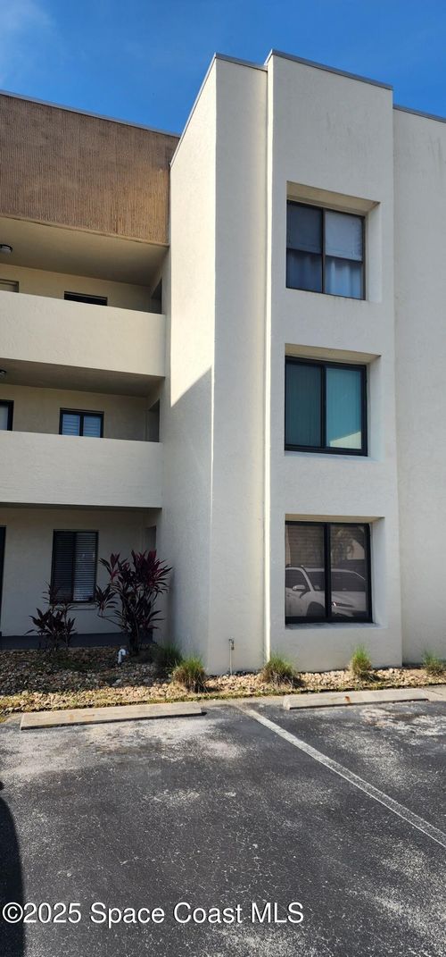 806-200 International Dr, Cape Canaveral, FL, 32920-3679 | Card Image