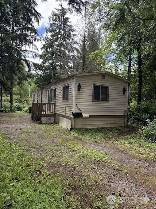 8460 Cimarron Way, Maple Falls, WA, 98266-8218 | Card Image