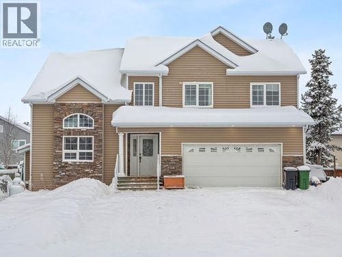 40 Stope Way, Whitehorse, YT, Y1A0B6 | Card Image