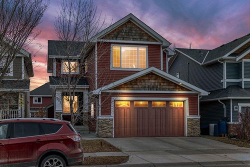 393 River Heights Dr, Cochrane, AB, T4C0H8 | Card Image