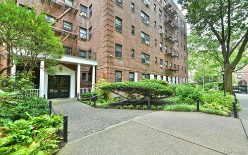 4a-83-83 118th St, Kew Gardens, NY, 11415-2433 | Card Image