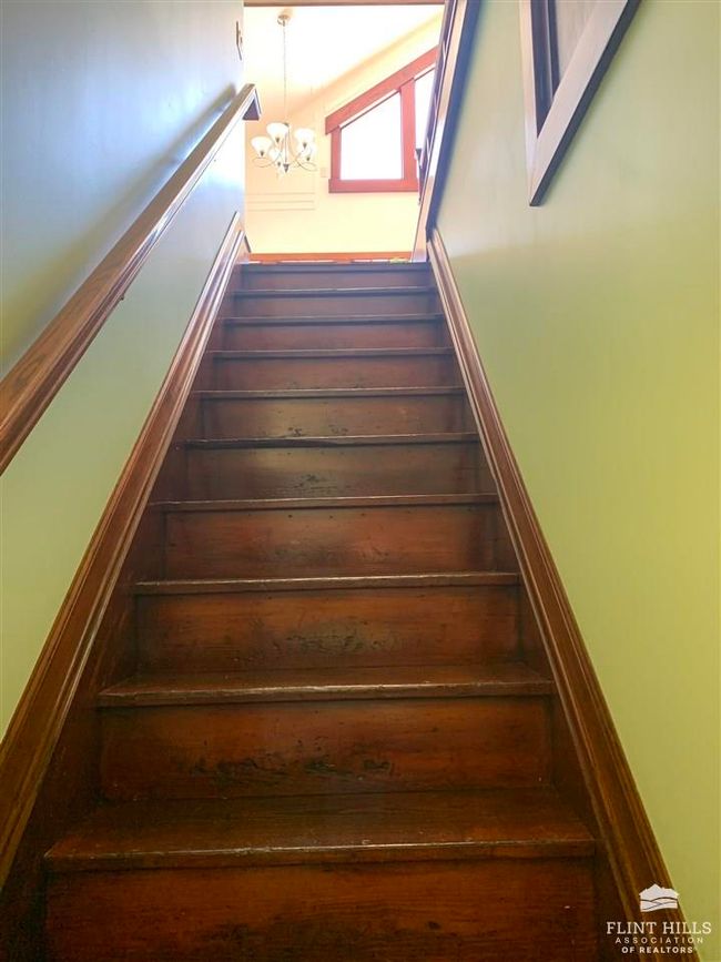 708 S Cedar St, House other with 3 bedrooms, 3 bathrooms and null parking in Abilene KS | Image 30