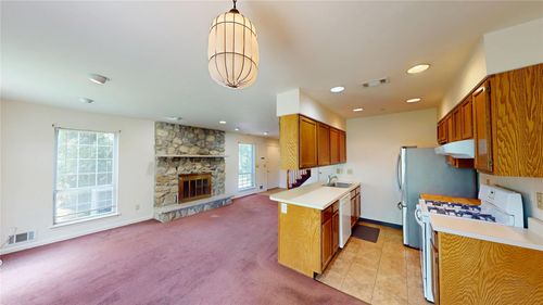 27 The Rise, Warwick, NY, 10990-4233 | Card Image