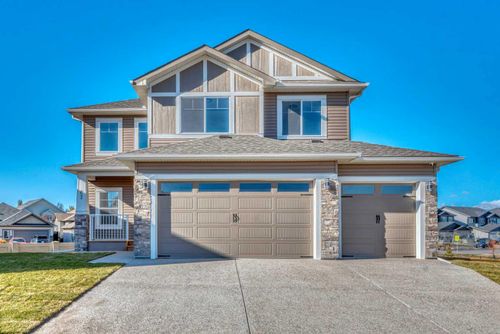 67 Lakes Estates Circle S, Strathmore, AB, T1P0B6 | Card Image