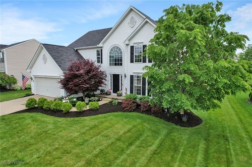4532 Ridgestone Way, Medina, OH, 44256-6586 | Card Image