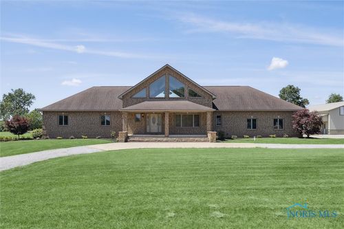 586 N State Route 587, Fostoria, OH, 44830-3509 | Card Image