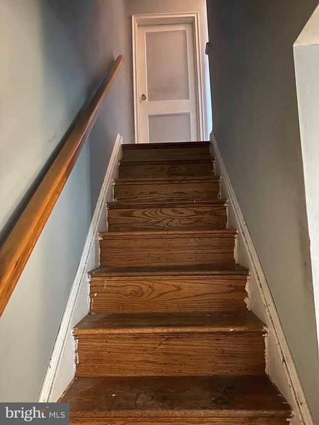 815 Mildred Ave, Townhouse with 3 bedrooms, 2 bathrooms and null parking in DUNDALK MD | Image 7