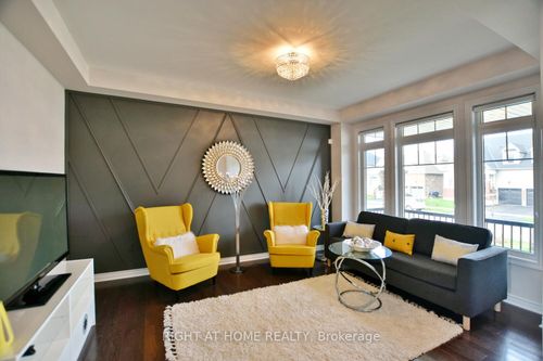 94 Av Kirby, Collingwood, ON, L9Y4B6 | Card Image