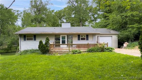 211 N Oak St, Clarksville, IN, 47129-2813 | Card Image