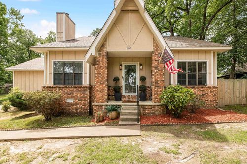 39 Bradley St, Bryant, AR, 72022-2848 | Card Image