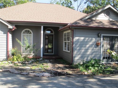 166 Holiday Island Dr, Holiday Island, AR, 72631-4818 | Card Image