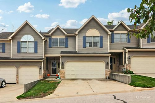 603-603 River Bluff Dr, Carpentersville, IL, 60110-2826 | Card Image