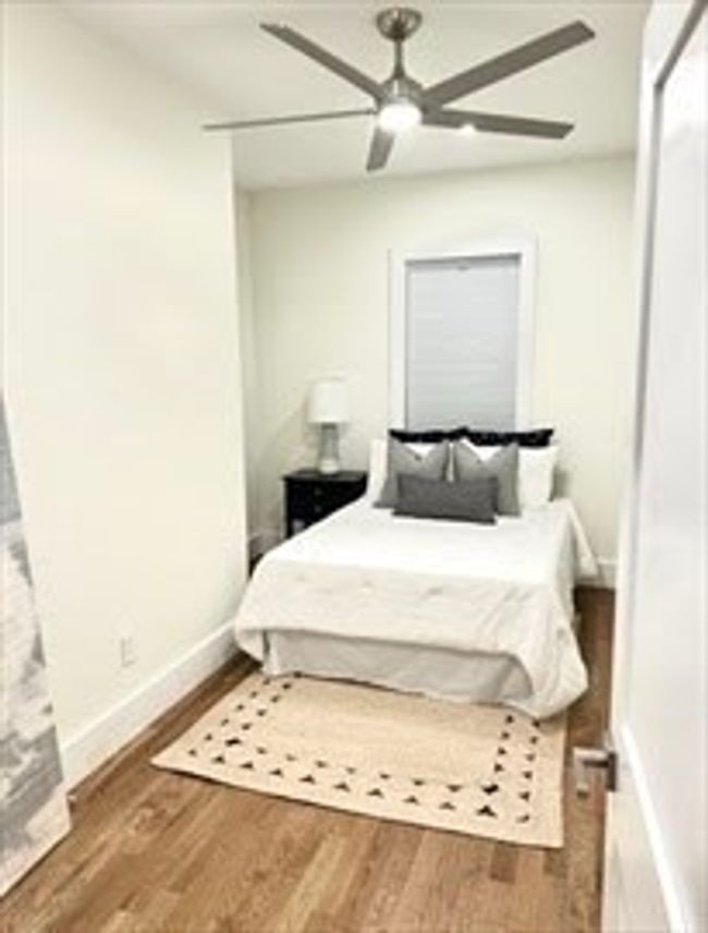 APT-2 - 56 Spring St, Condo with 2 bedrooms, 1 bathrooms and 2 parking in Cohasset MA | Image 6