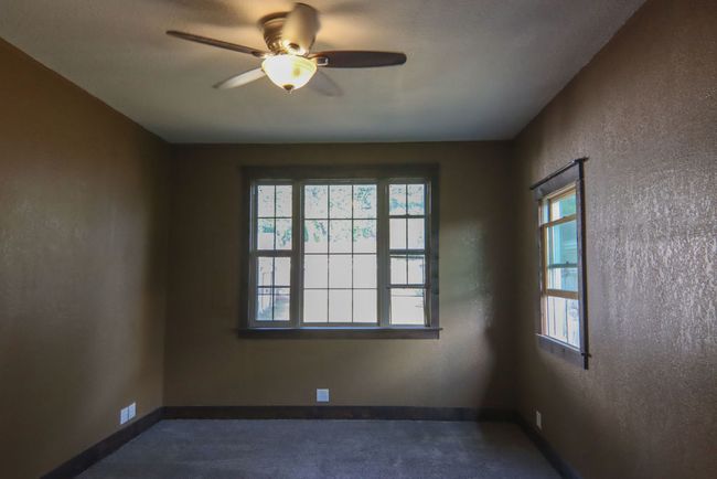 307 S Douglas St, House other with 3 bedrooms, 1 bathrooms and 4 parking in Villa Grove IL | Image 19