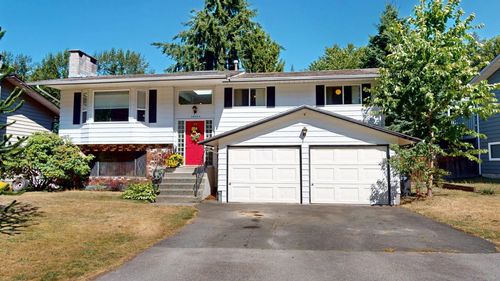 38549 Westway Ave, Squamish, BC, V8B0W4 | Card Image