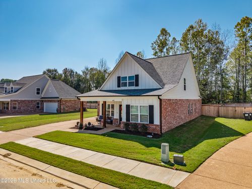 6099 Hickory Point Drive, Walls, MS, 38680 | Card Image