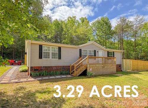 2330 W View Acres Avenue Ext, Hickory, NC, 28601-9459 | Card Image