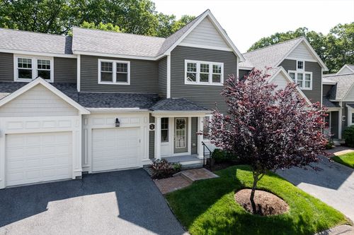4-4 Lowell Dr, Hopkinton, MA, 01748-2357 | Card Image