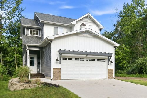480 Mcmullan Way, South Haven, MI, 49090-8655 | Card Image