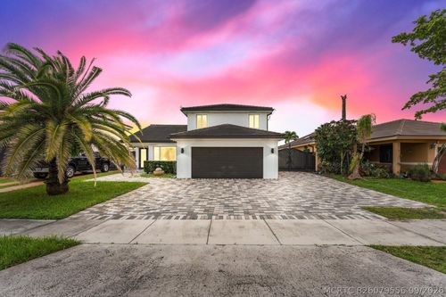 15015 Nw 88th Ct, Miami Lakes, FL, 33018-1352 | Card Image