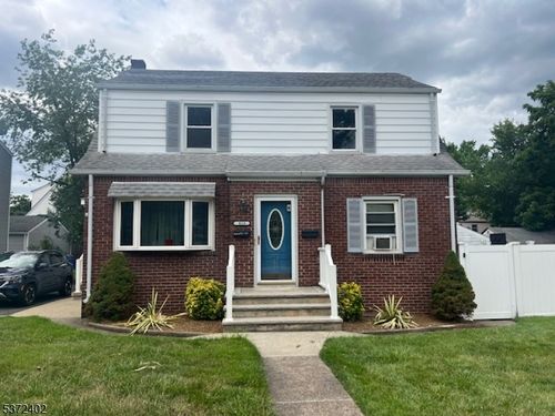 424 S Prospect Ave, Bergenfield, NJ, 07621-3336 | Card Image