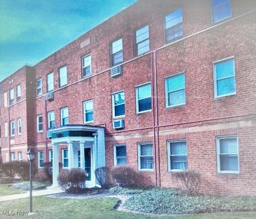apt-203-13805 Cedar Rd, South Euclid, OH, 44118-2352 | Card Image