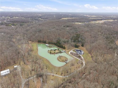 70 E High Point Ln, COLUMBIA, MO, 65203-9324 | Card Image