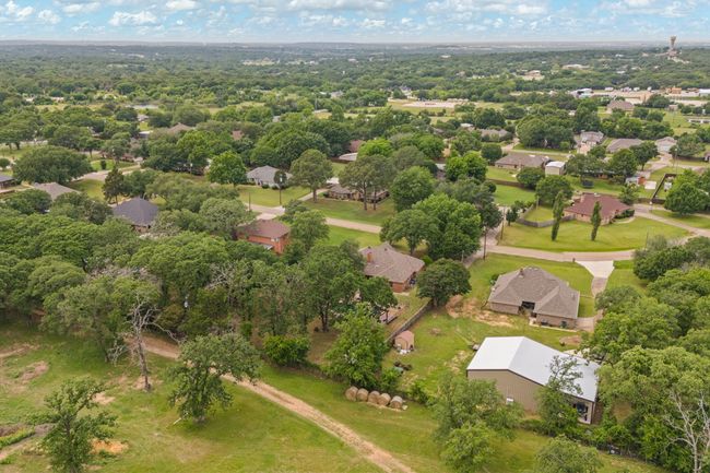 124 Bent Tree Trl, House other with 3 bedrooms, 2 bathrooms and null parking in Burleson TX | Image 32