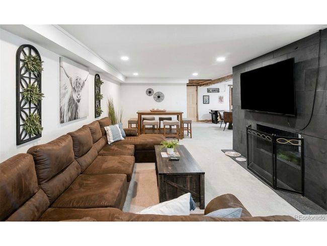 9034 Us Highway 285, House other with 6 bedrooms, 4 bathrooms and null parking in Morrison CO | Image 26