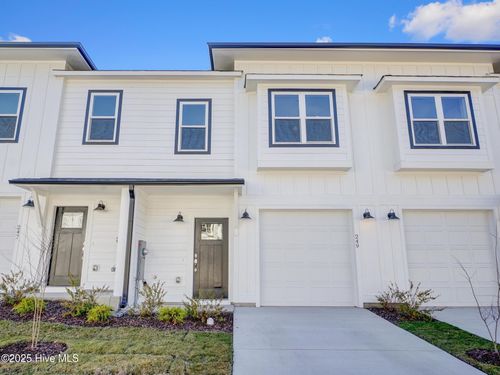 249-249 Townhome Ln, Southern Pines, NC, 28387-7447 | Card Image