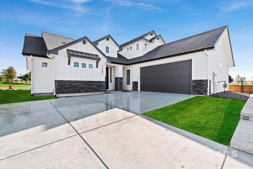 11134 S Corballis Ln, Kuna, ID, 83634-1158 | Card Image