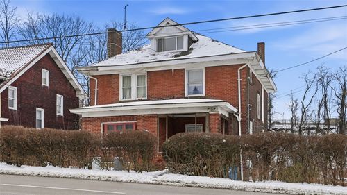 8926 Frankstown Rd, Penn Hills, PA, 15235-1427 | Card Image