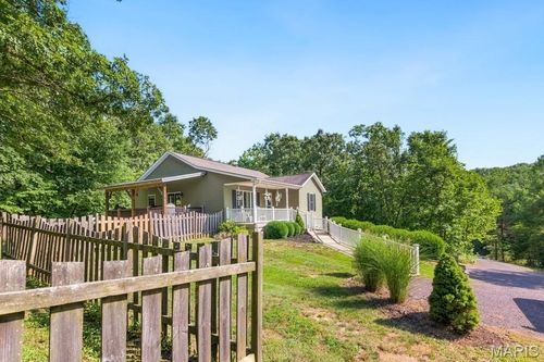 251 Farris Rd, Bourbon, MO, 65441-7213 | Card Image