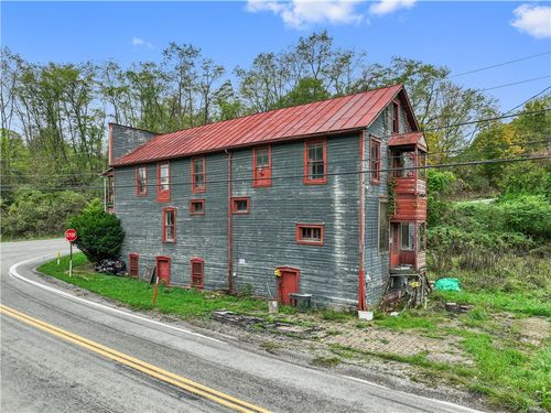 605 Lone Pine Rd, Washington, PA, 15301-7115 | Card Image