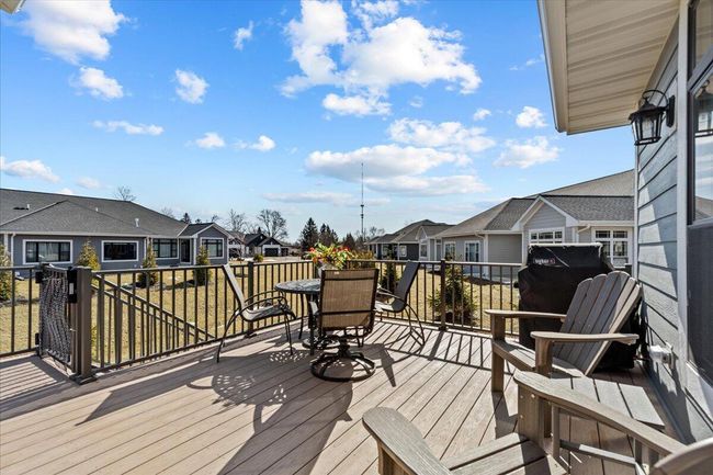 7865 E Stone Ridge Dr, Condo with 3 bedrooms, 3 bathrooms and null parking in Lannon WI | Image 31