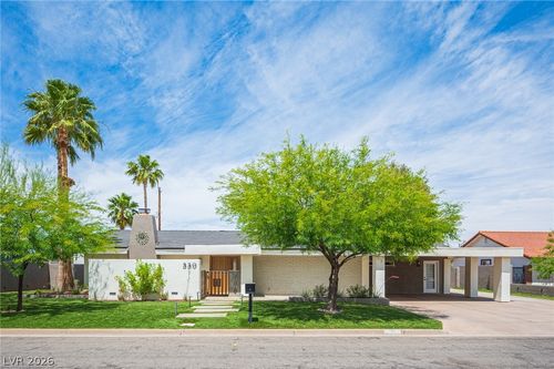330 E Country Club Dr, Henderson, NV, 89015-8133 | Card Image