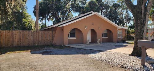 638 1st St, Crystal River, FL, 34429-4302 | Card Image