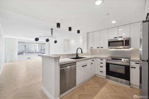 apt-717-403 Main St, San Francisco, CA, 94105-2088 | Card Image