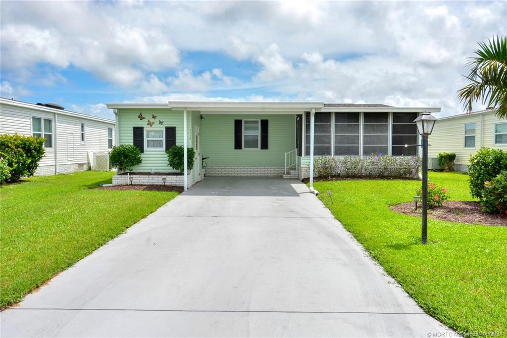 Columbrina Cir, Port Saint Lucie, FL 34952