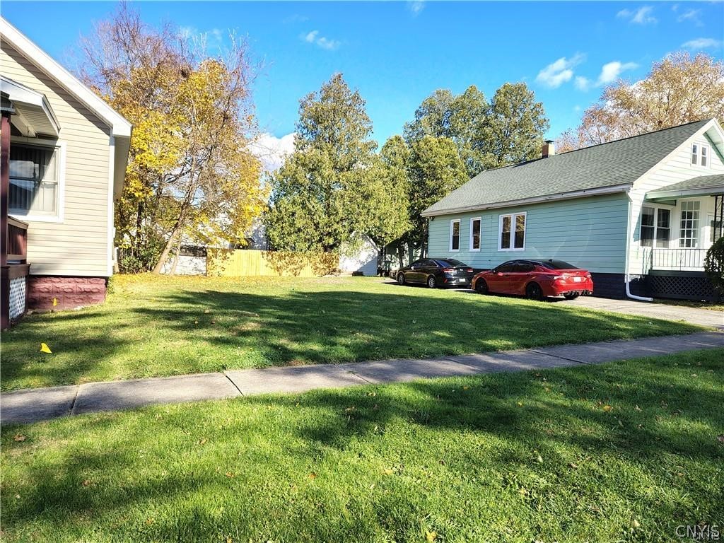 Land in Utica 2