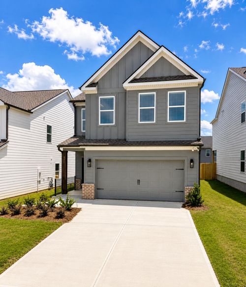 9186 Glimmer Ln, Ooltewah, TN, 37363-2307 | Card Image