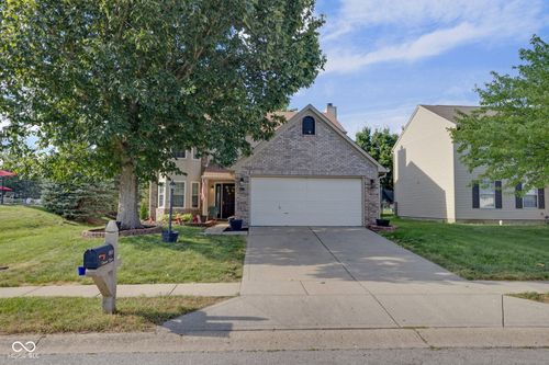 8850 Tanner Dr, Fishers, IN, 46038-3009 | Card Image
